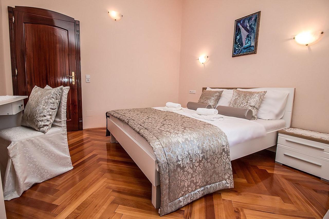 Villa Rose Rovinj Eksteriør bilde